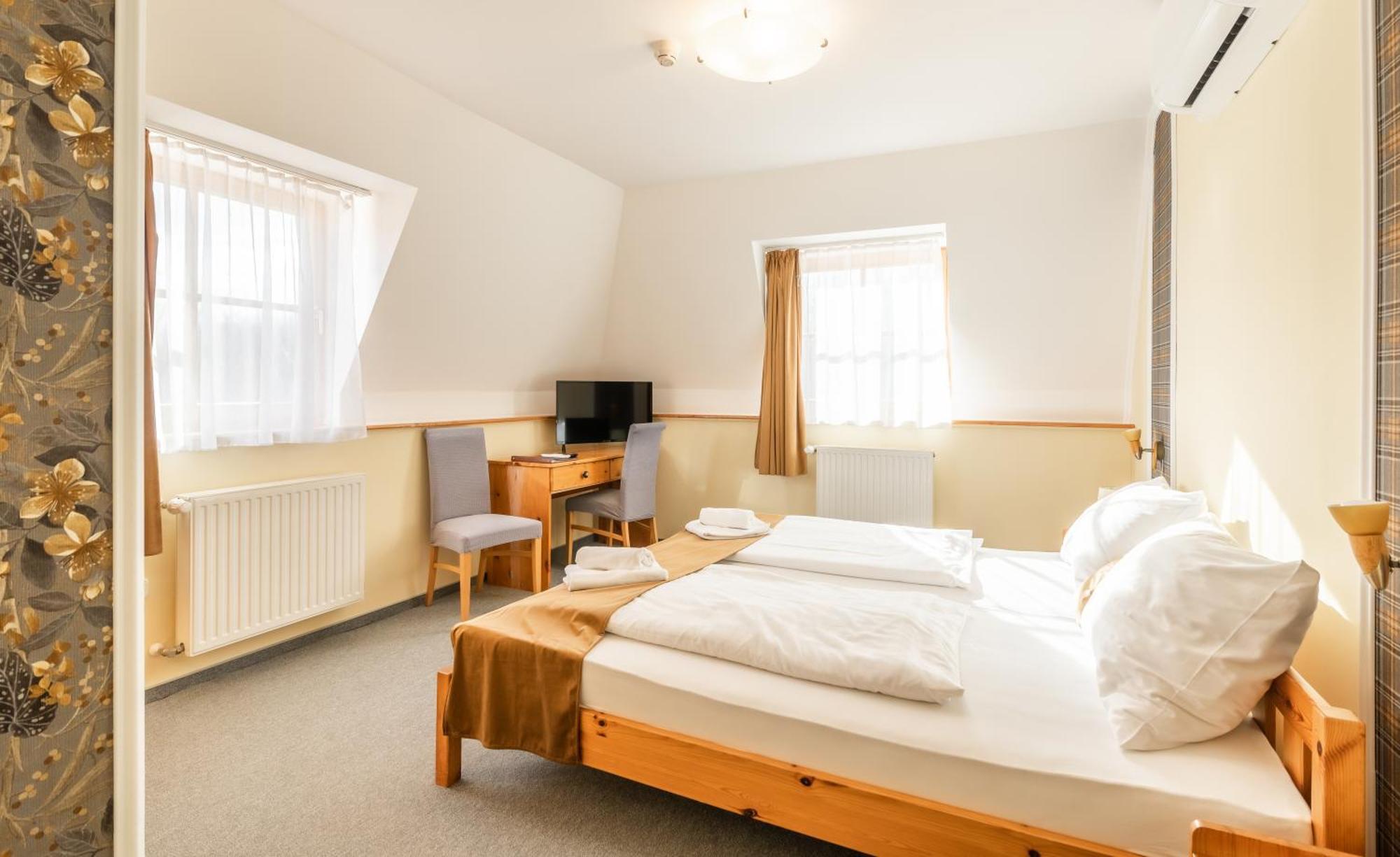 Halászi Regia Panzio Bed & Breakfast エクステリア 写真