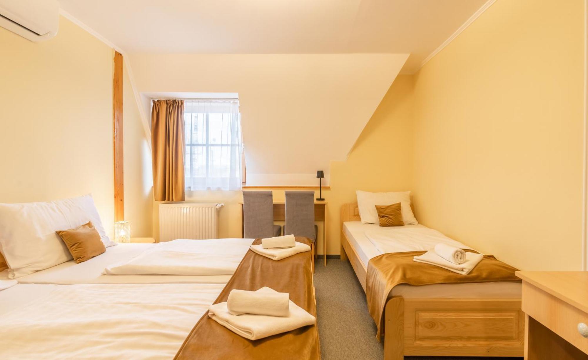 Halászi Regia Panzio Bed & Breakfast エクステリア 写真