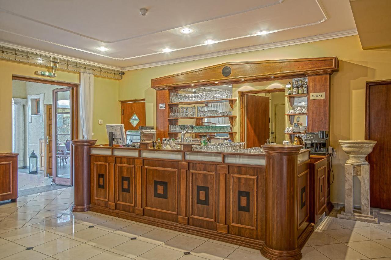 Halászi Regia Panzio Bed & Breakfast エクステリア 写真